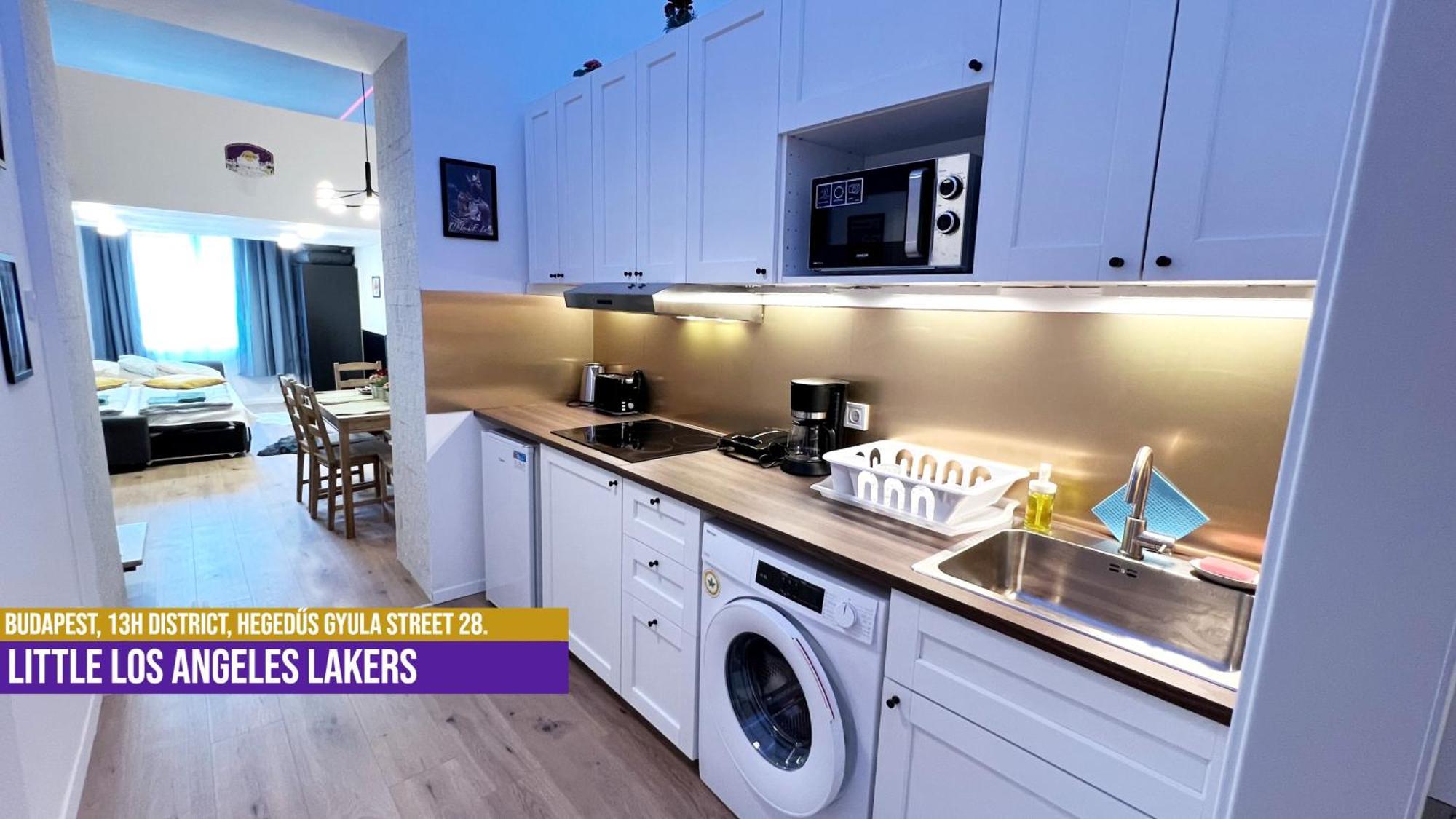 Little Americas Westend Mall Apartments 부다페스트 외부 사진